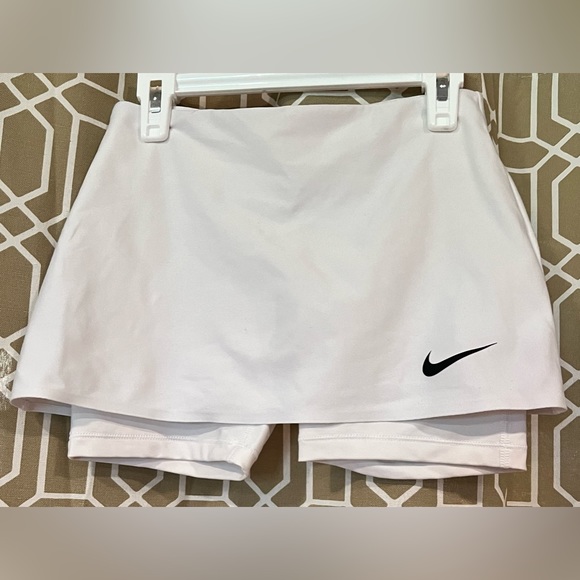 Nike Girls Power Skort White Size Girls Small! - Picture 1 of 5